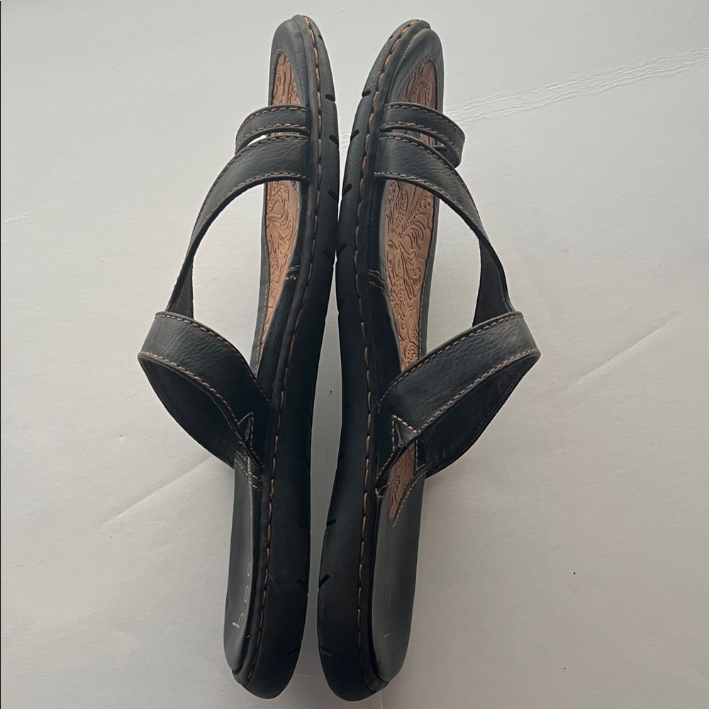 b.o.c. Black and Brown Women's Sandals - Picture 3 of 8